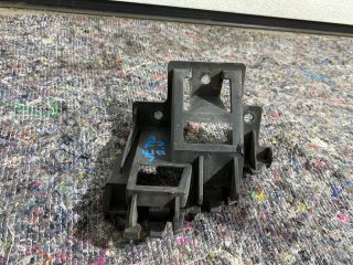 bontott VW JETTA Bal hátsó Oldal Lökhárító Tartó (Műanyag)