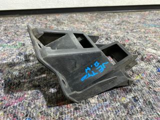 bontott VW JETTA Bal hátsó Oldal Lökhárító Tartó (Műanyag)