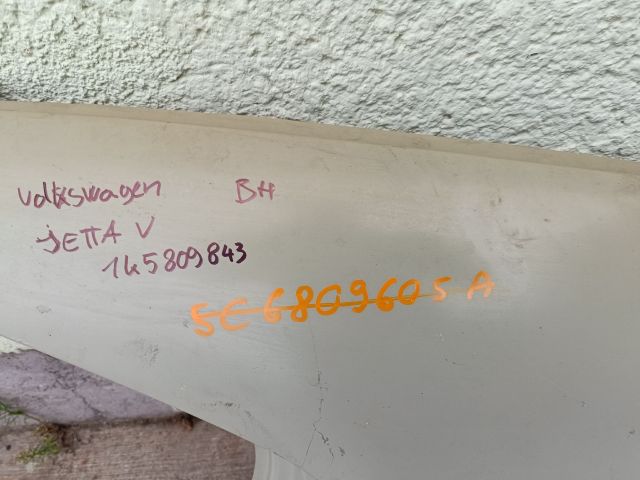 bontott VW JETTA Bal hátsó Sárvédő
