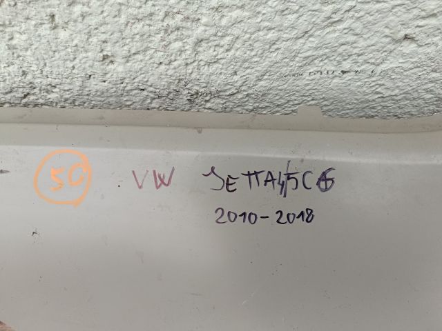 bontott VW JETTA Bal hátsó Sárvédő