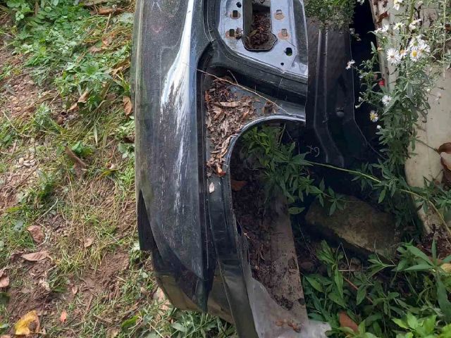 bontott VW JETTA Bal hátsó Sárvédő