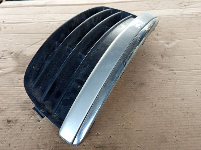 bontott VW JETTA Bal Ködlámpa Rács