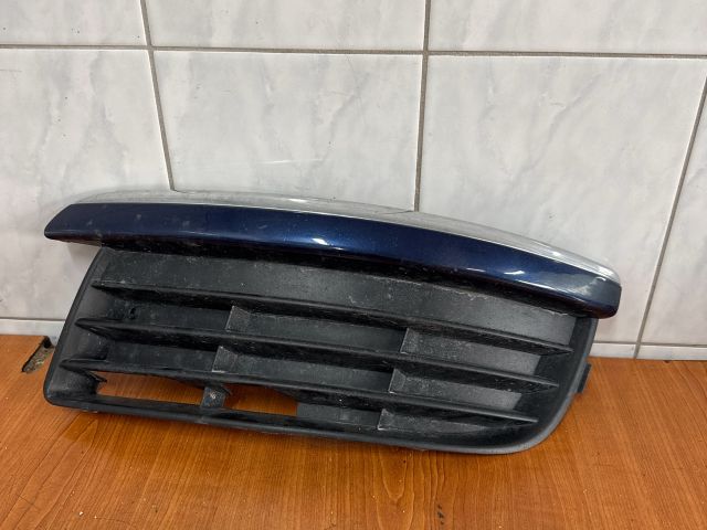 bontott VW JETTA Bal Ködlámpa Rács