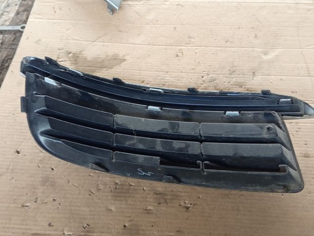 bontott VW JETTA Bal Ködlámpa Rács