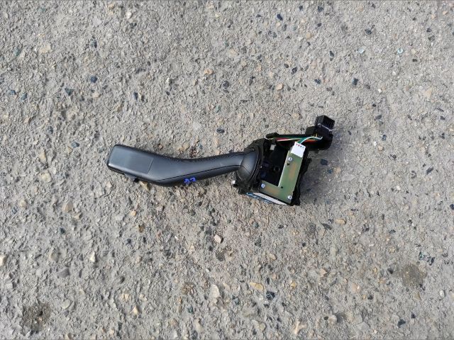 bontott VW JETTA Bal Kormánykapcsoló Irányjelző (Tempomatos)