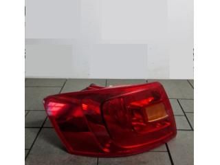 bontott VW JETTA Bal Külső Hátsó Lámpa