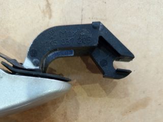 bontott VW JETTA Bal Külső Kilincs (Pozíciófüggetlen)