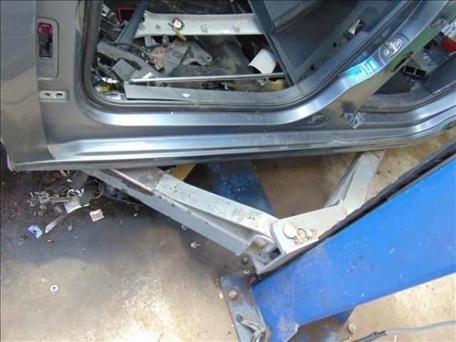 bontott VW JETTA Bal Küszöb