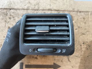 bontott VW JETTA Bal Szellőző