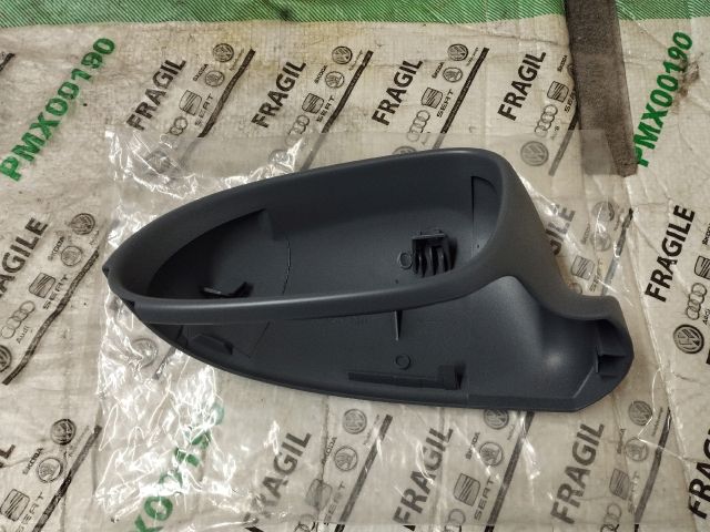 bontott VW JETTA Bal Visszapillantó Tükör Burkolat