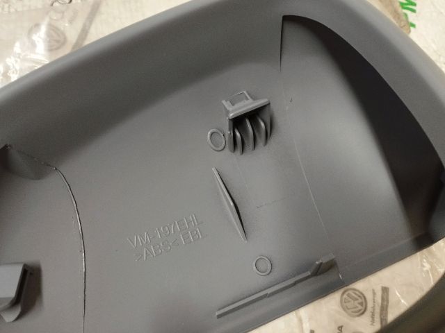 bontott VW JETTA Bal Visszapillantó Tükör Burkolat