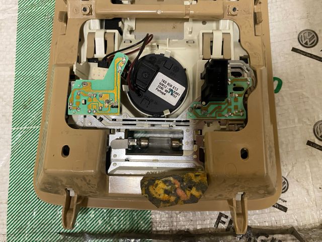 bontott VW JETTA Belső Világítás Tetőablak Vezérlővel