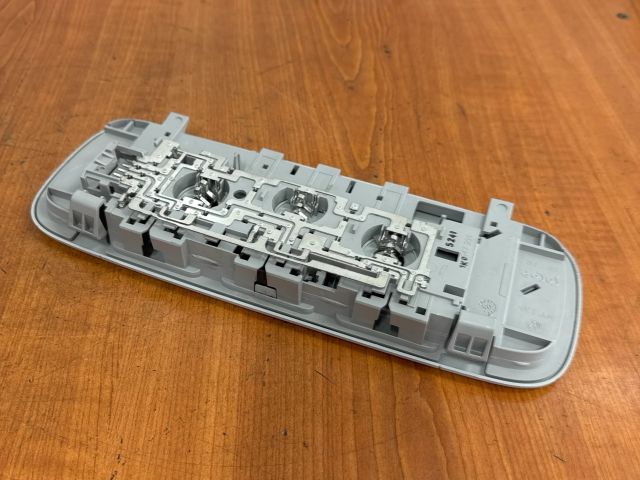 bontott VW JETTA Beltér Világítás Hátsó