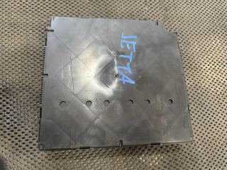 bontott VW JETTA Biztosítéktábla Utastér