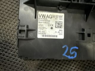 bontott VW JETTA Biztosítéktábla Utastér