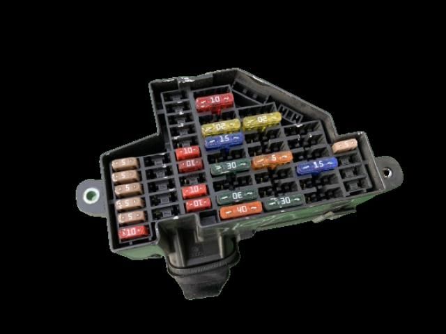 bontott VW JETTA Biztosítéktábla Utastér