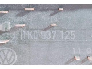 bontott VW JETTA Biztosítéktábla Utastér