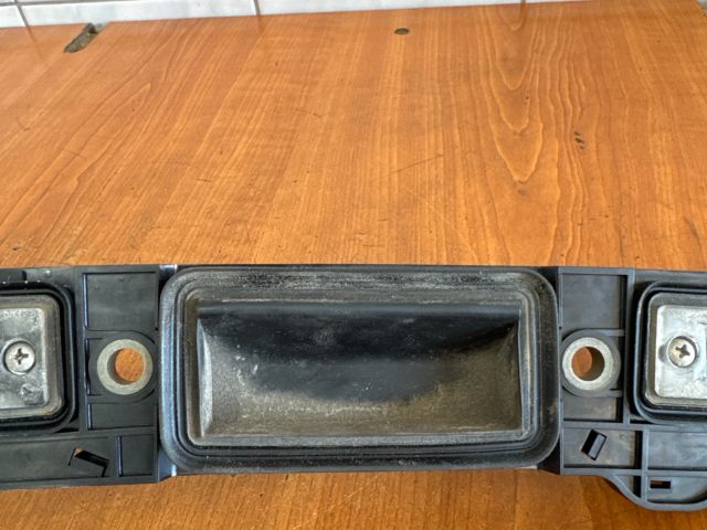 bontott VW JETTA Csomagtér Nyitó Kar / Gomb