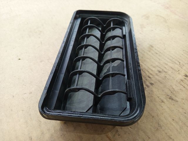 bontott VW JETTA Csomagtér Szellőző Hátsó