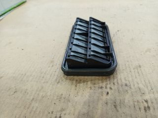 bontott VW JETTA Csomagtér Szellőző Hátsó