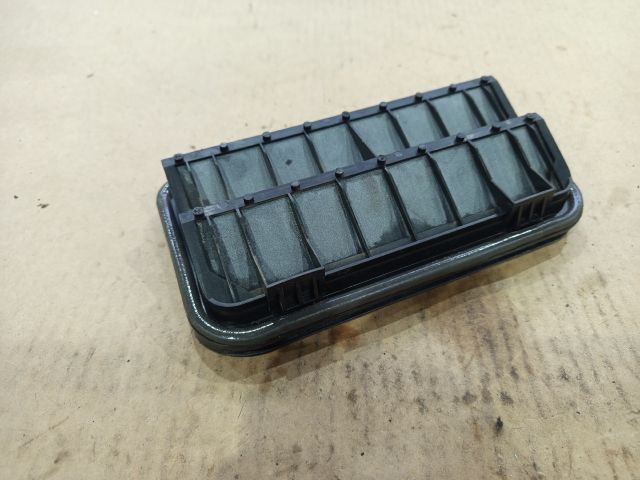 bontott VW JETTA Csomagtér Szellőző Hátsó