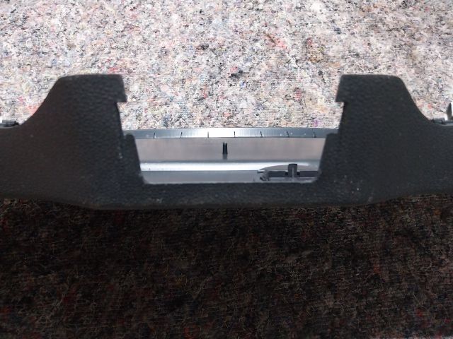 bontott VW JETTA Csomagtérajtó Burkolat Felső