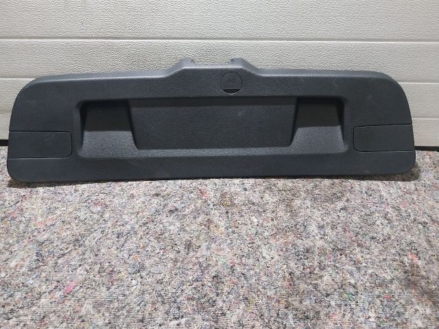 bontott VW JETTA Csomagtérajtó Burkolat Felső