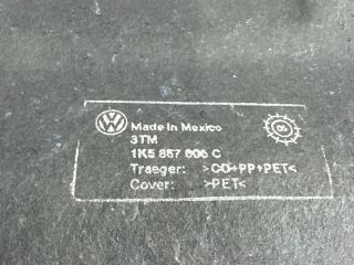 bontott VW JETTA Csomagtérajtó Kárpit