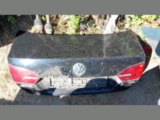 bontott VW JETTA Csomagtérajtó (Részeivel)