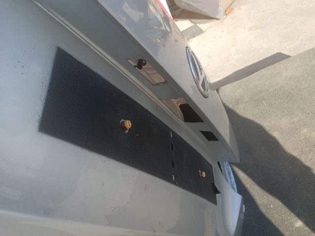 bontott VW JETTA Csomagtérajtó (Részeivel)