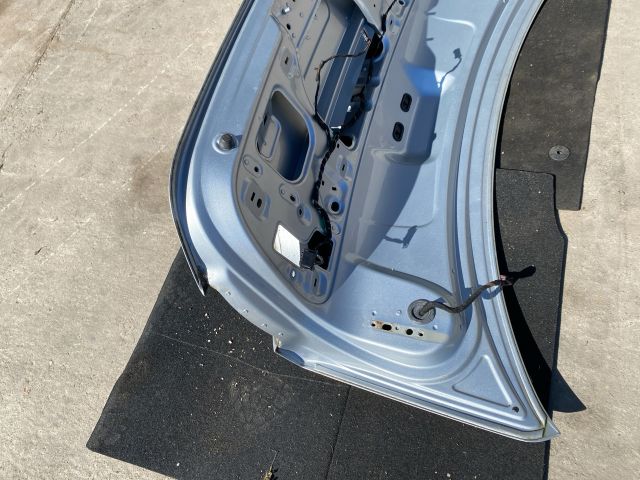 bontott VW JETTA Csomagtérajtó (Részeivel)