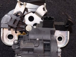 bontott VW JETTA Csomagtérajtó Zárszerkezet