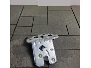 bontott VW JETTA Csomagtérajtó Zárszerkezet