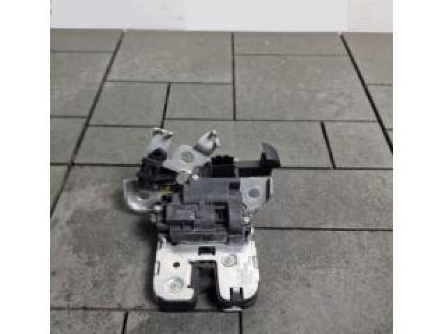 bontott VW JETTA Csomagtérajtó Zárszerkezet