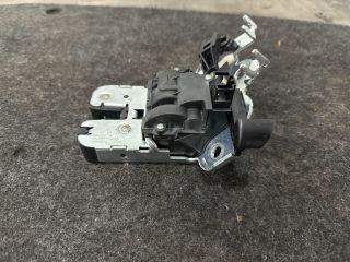 bontott VW JETTA Csomagtérajtó Zárszerkezet