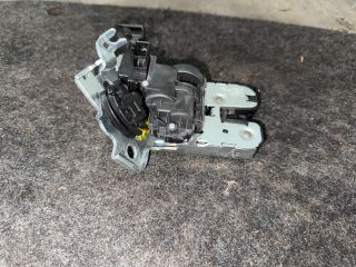 bontott VW JETTA Csomagtérajtó Zárszerkezet