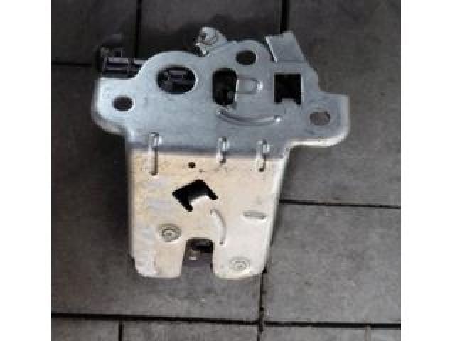 bontott VW JETTA Csomagtérajtó Zárszerkezet