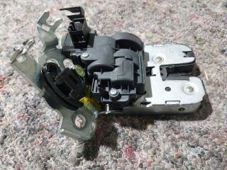 bontott VW JETTA Csomagtérajtó Zárszerkezet