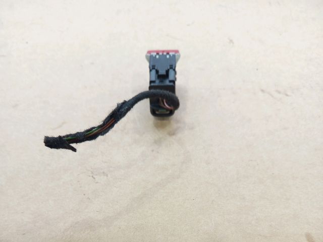 bontott VW JETTA Elakadásjelző Háromszög