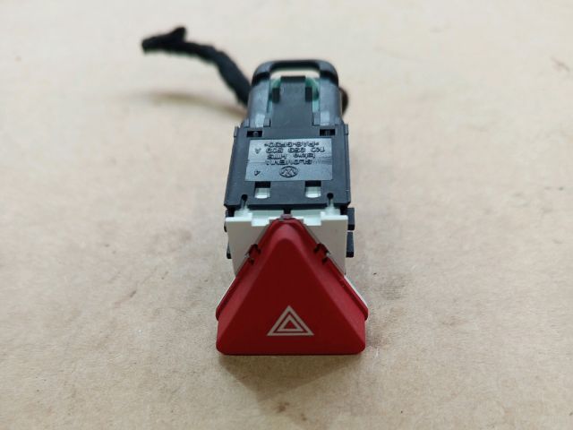 bontott VW JETTA Elakadásjelző Háromszög