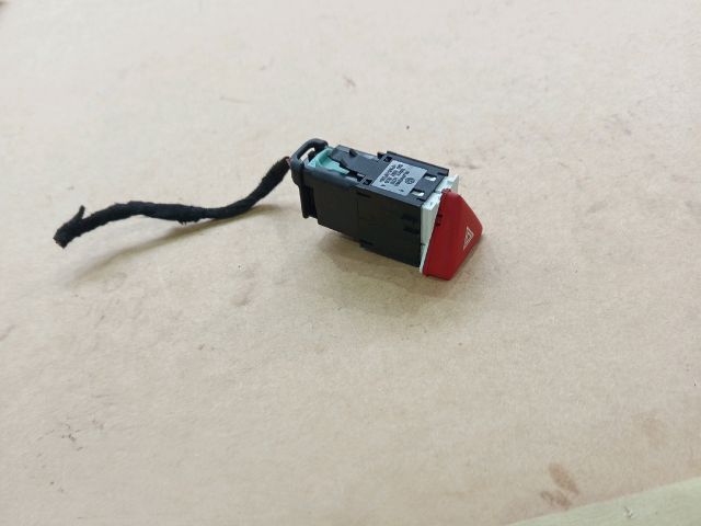 bontott VW JETTA Elakadásjelző Háromszög