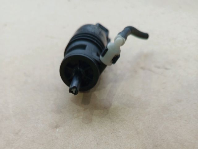 bontott VW JETTA Első Ablakmosó Szivattyú