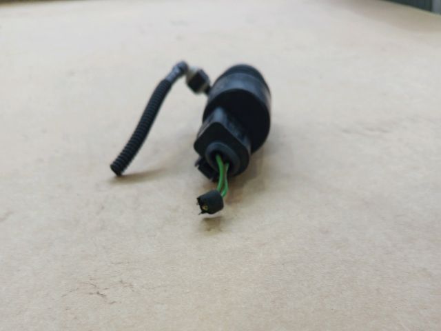 bontott VW JETTA Első Ablakmosó Szivattyú