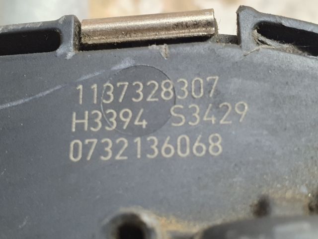 bontott VW JETTA Első Ablaktörlő Szerkezet Motorral