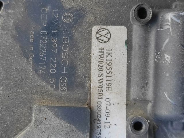 bontott VW JETTA Első Ablaktörlő Szerkezet Motorral