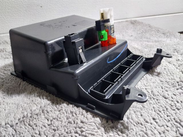 bontott VW JETTA Első Hamutartó