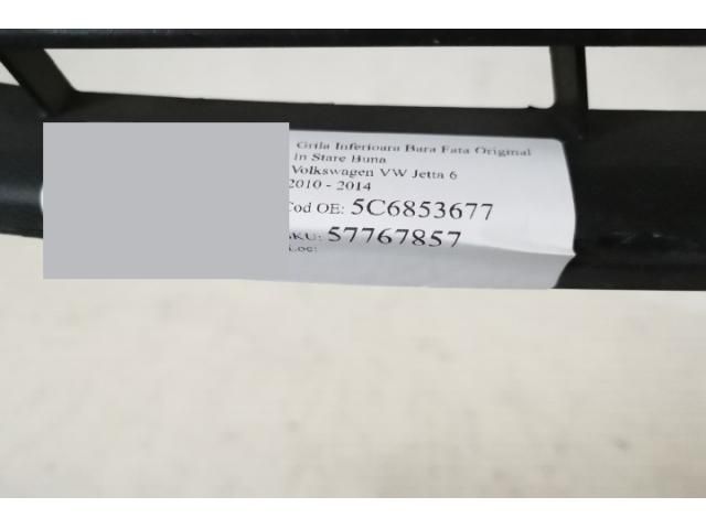 bontott VW JETTA Első Lökhárító Alsó Középső Díszrács