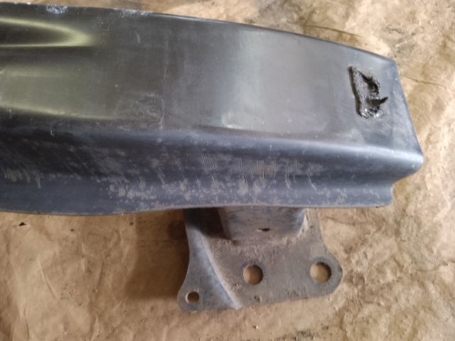 bontott VW JETTA Első Lökhárító Merevítő (Fém)