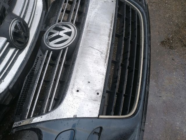 bontott VW JETTA Első Lökhárító (Részeivel)