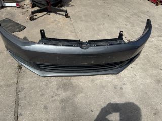 bontott VW JETTA Első Lökhárító (Részeivel)